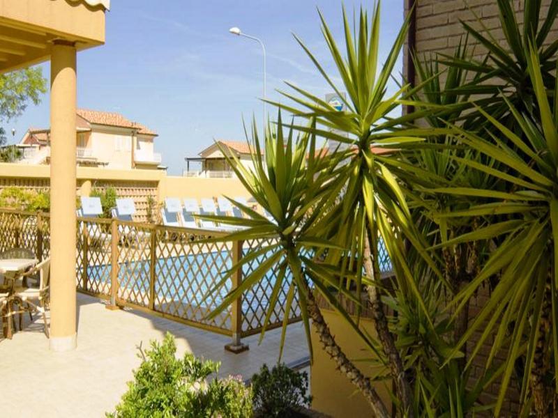 Hotel Residence Il Conero 2 Numana Exterior photo