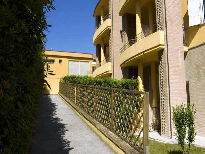 Hotel Residence Il Conero 2 Numana Exterior photo
